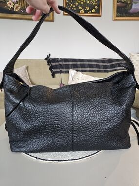 HOBO Black Pebbled Leather Hobo Shoulder Bag